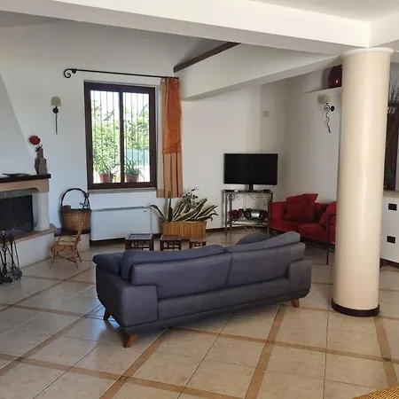 Casa Sbrizza Holiday home *